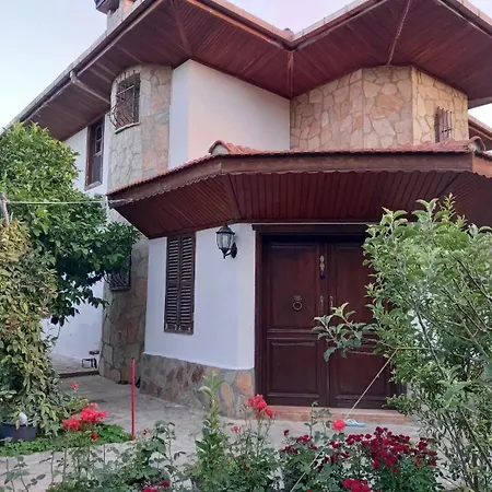 Villa Villakoza With Sea View